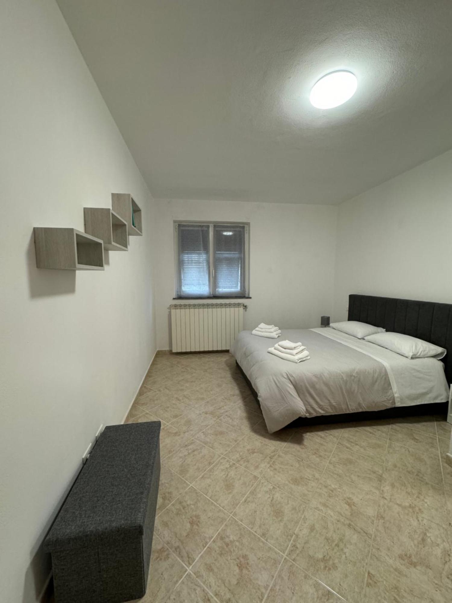 Serravalle Shop&Stay Serravalle Scrivia Eksteriør bilde